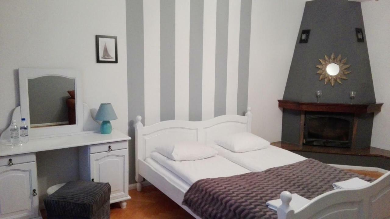 Mirka Apartment กดิเนีย ภายนอก รูปภาพ