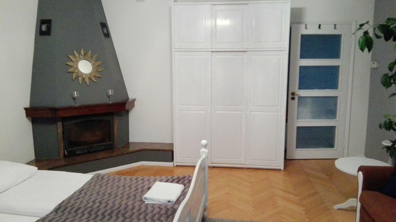 Mirka Apartment กดิเนีย ภายนอก รูปภาพ